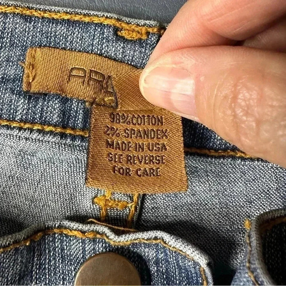 Arden B Womens Jeans Size 2 Blue Wide Two Tone Raw Cuffs - Picture 8 of 13